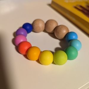 Rainbow teether
